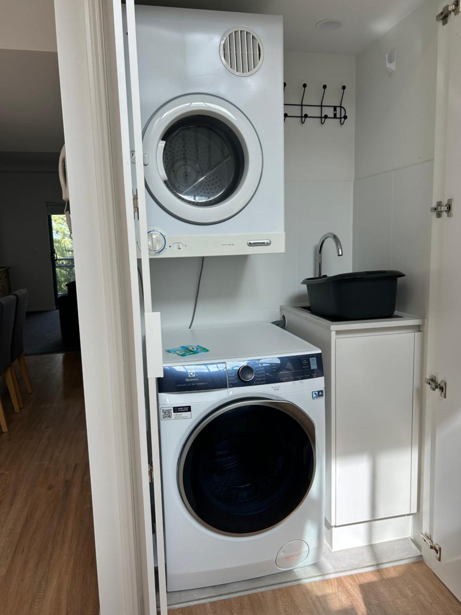 Bella Mare Coolangatta Beachside Apartments 黄金海岸 外观 照片